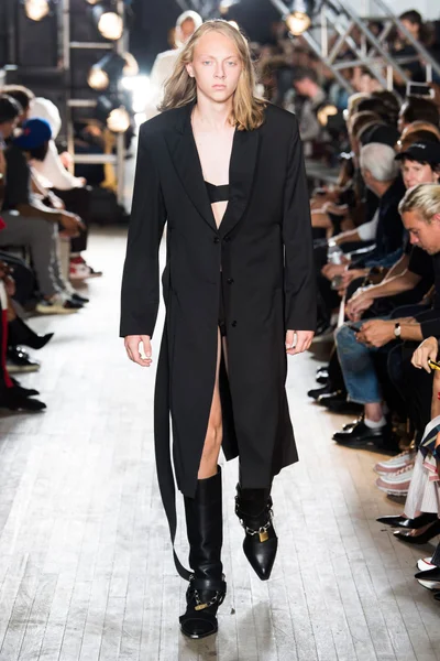 Look 6